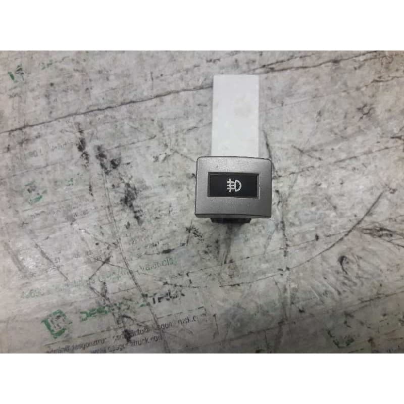 Recambio de boton antiniebla trasero para kia carnival ii 2.9 cdri executive referencia OEM IAM - Negro
