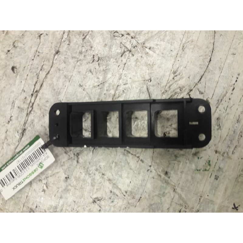 Recambio de soporte para kia carnival ii 2.9 cdri executive referencia OEM IAM BOTON ANTINIEBLA - Negro