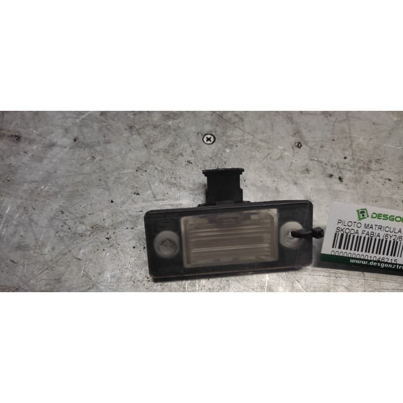 Recambio de piloto matricula para skoda fabia (6y2/6y3) classic referencia OEM IAM 2 PINS - Azul