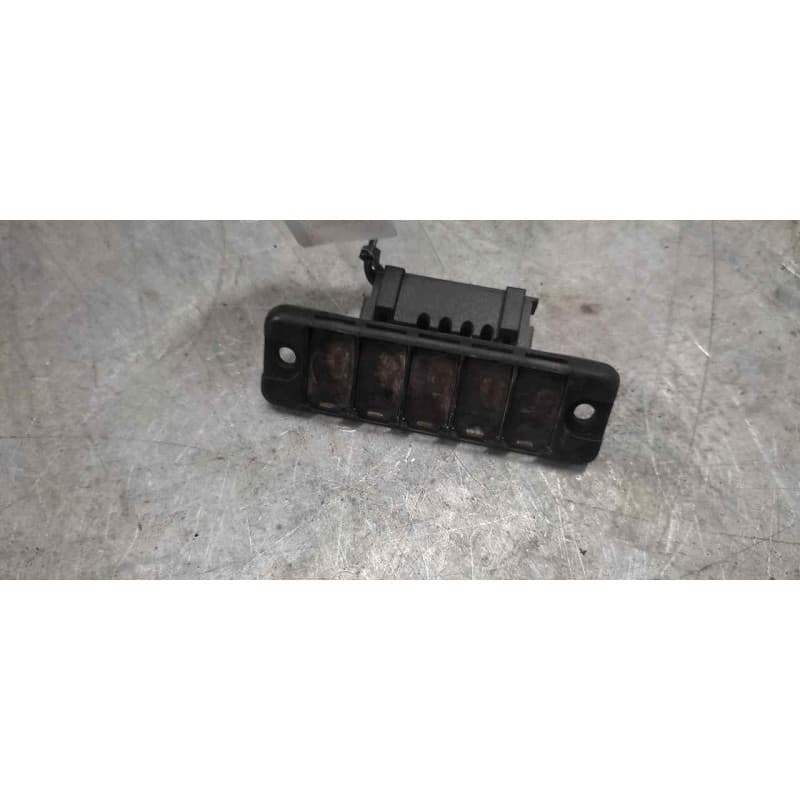 Recambio de interruptor para mercedes-benz vito kasten (639) 2.1 cdi referencia OEM IAM 6398200011 PUERTA CORREDERA DERECHA 5 PI - Blanco