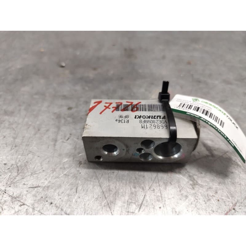 Recambio de valvula expansion para nissan note (e11e) acenta referencia OEM IAM 668621M - Rojo