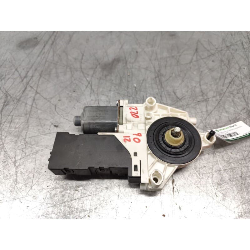 Recambio de motor elevalunas delantero izquierdo para peugeot 407 coupe básico referencia OEM IAM 0130822258 - Gris