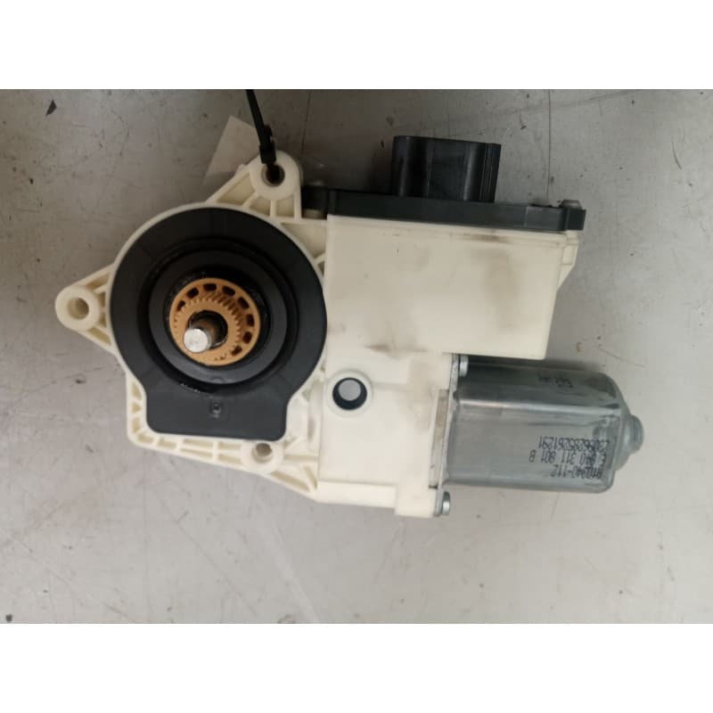 Recambio de motor elevalunas delantero izquierdo para man tgs referencia OEM IAM 81259706107 - Blanco