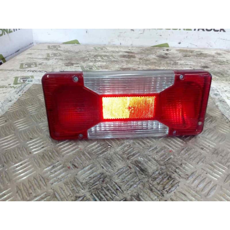 Recambio de piloto trasero izquierdo para iveco daily pr einzelkabine 70 c... radstand 3450 referencia OEM IAM - Blanco