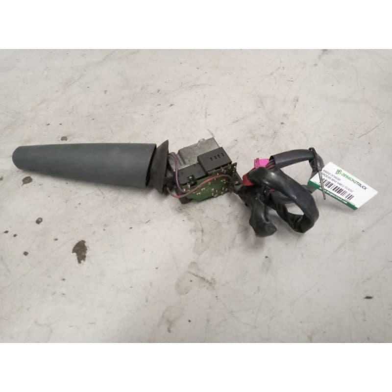 Recambio de mando intarder para mercedes-benz a48e10 touring referencia OEM IAM 0085450724 - Dorado