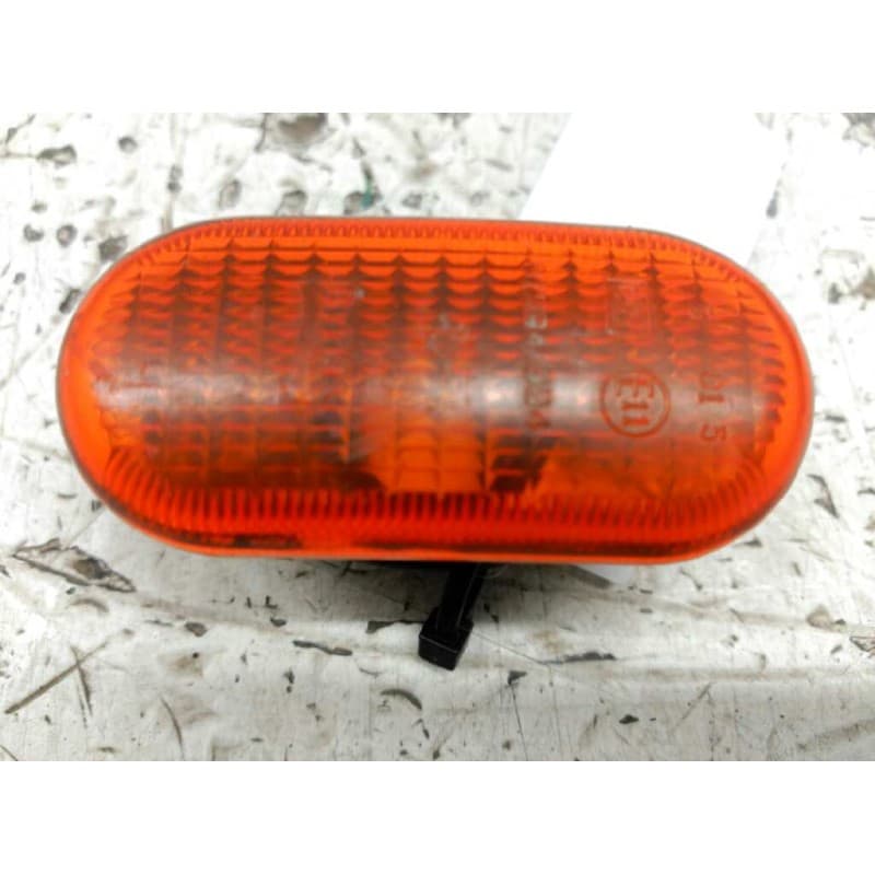 Recambio de piloto lateral derecho para renault clio ii fase i (b/cbo) 1.9 d rn b/cboa/f referencia OEM IAM