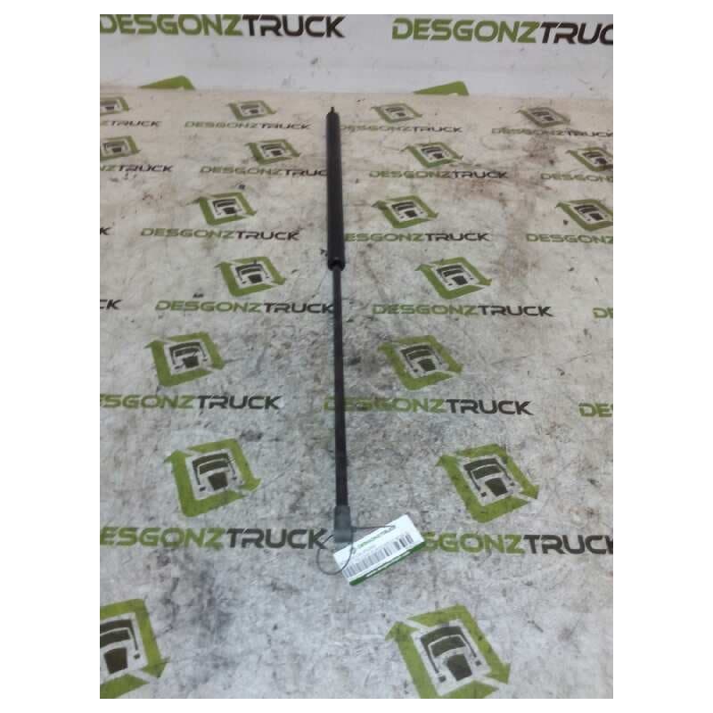 Recambio de bombin calandra para iveco eurocargo 05.03 fg 80 e larga distancia referencia OEM IAM 504032792 - Blanco