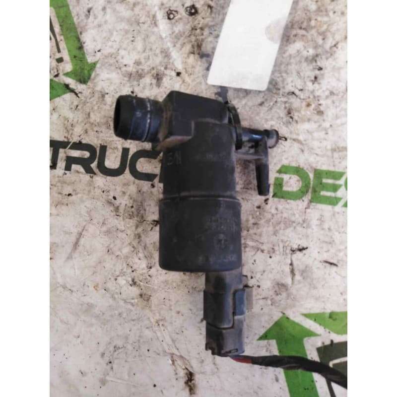 Recambio de bomba limpia para renault mascott fg 120. 35/55/65 cabina individual referencia OEM IAM - Blanco
