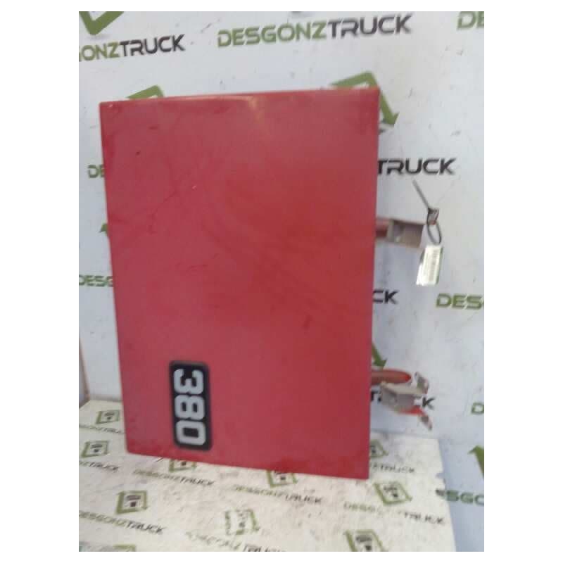 Recambio de moldura trasera cabina para volvo fh 12 asta 1993 e1 fsa 4x2 e1 largo globetrotter (lhh2, l2h2) referencia OEM IAM