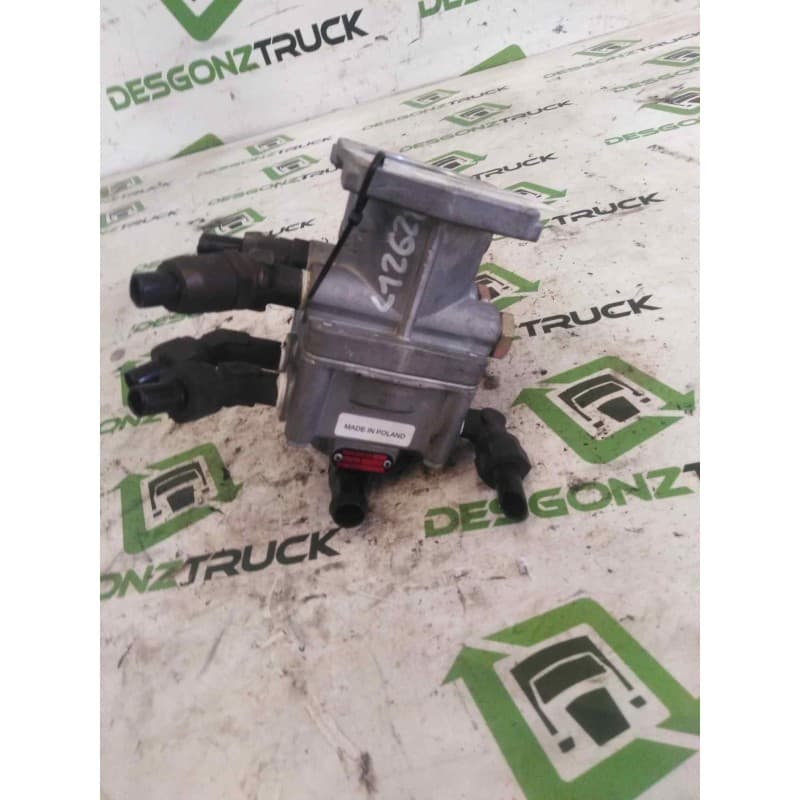 Recambio de valvula aire para scania serie 3 (p 93-210) referencia OEM IAM 4613150427 - Blanco