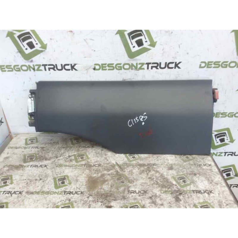 Recambio de moldura trasera cabina para man tg - a 18.430 10.5 diesel referencia OEM IAM 81615100409 IZQUIERDA - Blanco