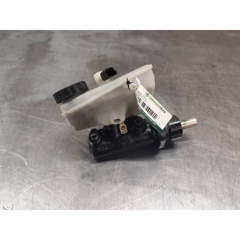 Recambio de bomba freno para citroën jumpy 2.0 hdi sx familiar (5/6 asientos) referencia OEM IAM 0204221137 - Blanco