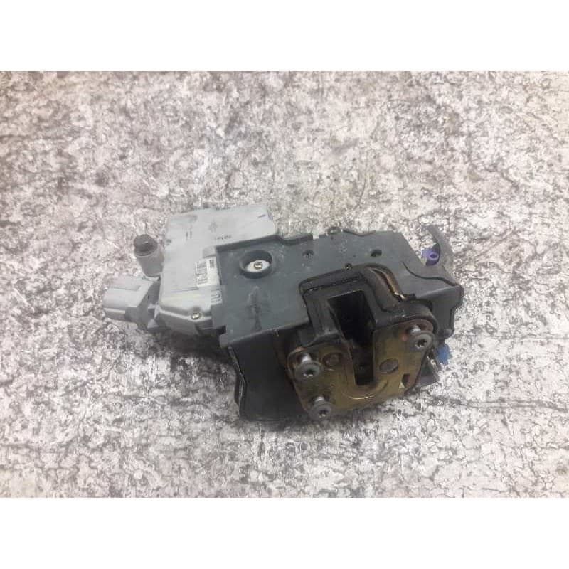 Recambio de cerradura puerta delantera derecha para nissan maxima qx (ca33) 3.0 elegance referencia OEM IAM 805523Y500 6 PINS