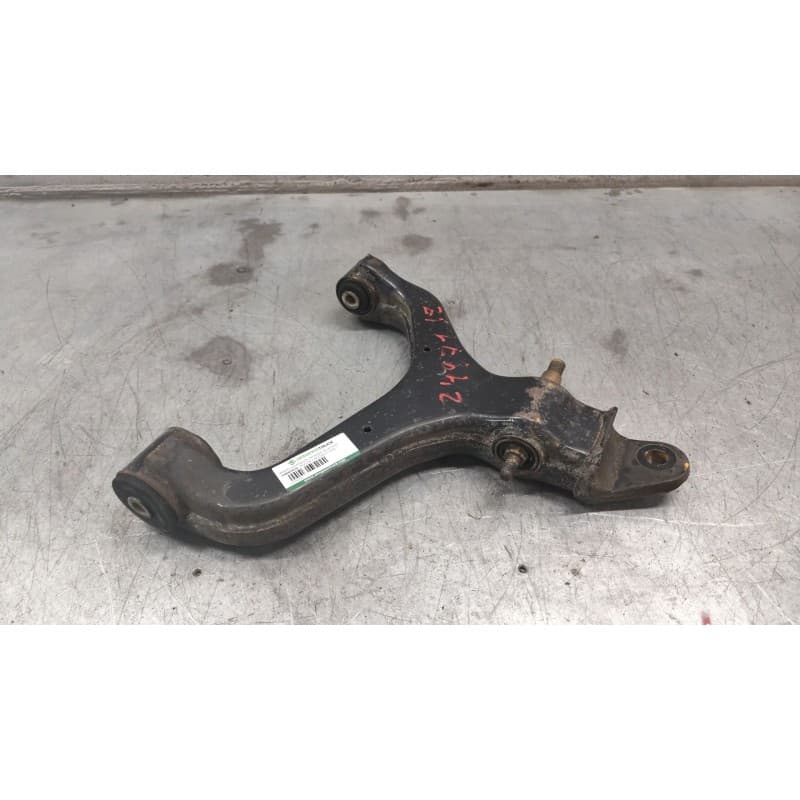 Recambio de brazo suspension inferior delantero izquierdo para ssangyong rexton / rexton ii (gab_) 2.7 xdi 4x4 referencia OEM IA - Negro
