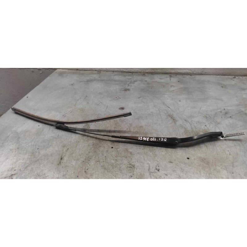 Recambio de brazo limpia delantero izquierdo para land rover freelander (lr2) td4 e referencia OEM IAM - Azul