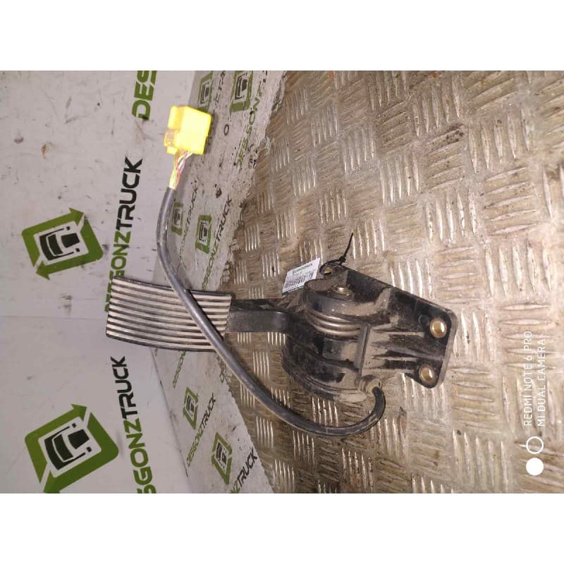 Recambio de pedal acelerador para mercedes-benz atego 6-cil. 4x4 bm 970/2/6 1225 (4x4) om 906 la l (largo) referencia OEM IAM A9