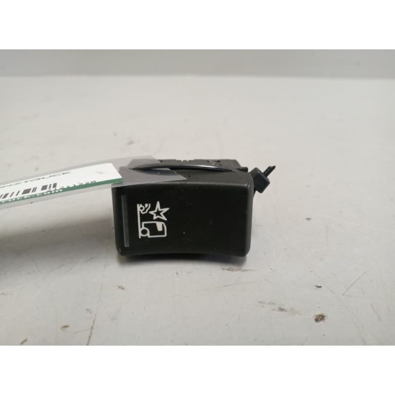 Recambio de interruptor para volvo fh 500 referencia OEM IAM 21211228 - Blanco