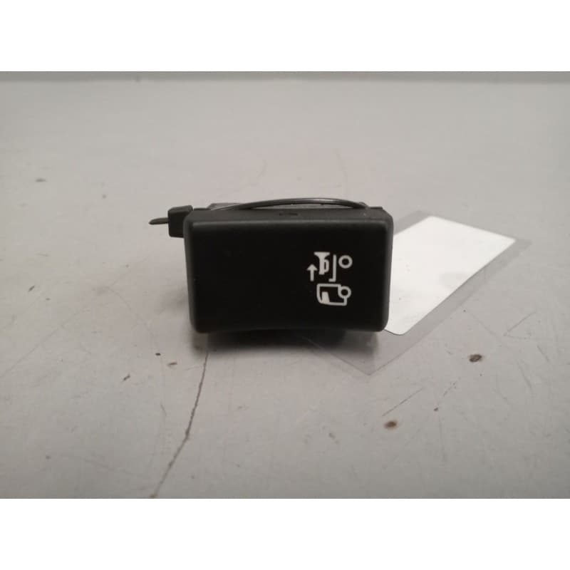 Recambio de interruptor para volvo fh 500 referencia OEM IAM 21211195 - Blanco