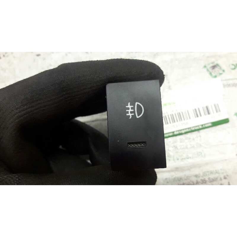 Recambio de boton antiniebla trasero para hyundai matrix (fc) 1.6 gls edition-plus referencia OEM IAM 9373017000