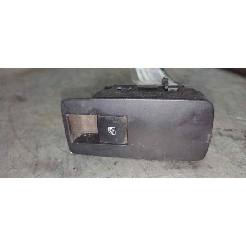 Recambio de mando elevalunas trasero izquierdo para opel insignia berlina cosmo referencia OEM IAM 13222231 5 PINS - Gris