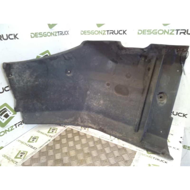 Recambio de guardabarros delantero derecho para man l 2000 evolution l 2000 fg llc m (largura mediana) referencia OEM IAM 856123 - Blanco