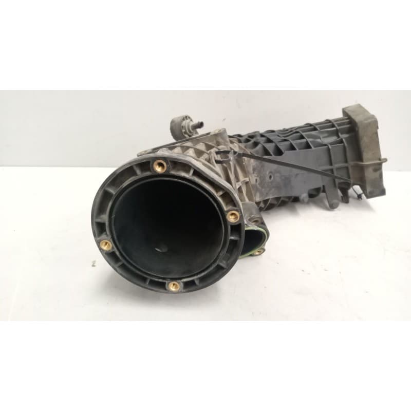 Recambio de tubo admision para mercedes-benz actros bm 963.420 2-achser 12.8 r6 diesel (om 471) referencia OEM IAM A4710902137 - Blanco