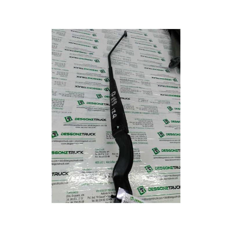 Recambio de brazo limpia delantero izquierdo para peugeot expert kasten komfort confort referencia OEM IAM