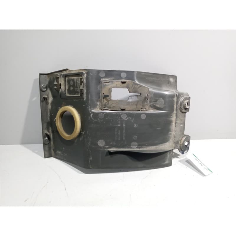 Recambio de guarnecidos varios para volvo fh 500 referencia OEM IAM 82415366 - Blanco