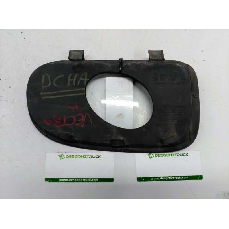 Recambio de tapa antiniebla derecha para opel vectra b berlina 1.8 16v cat referencia OEM IAM 90586628
