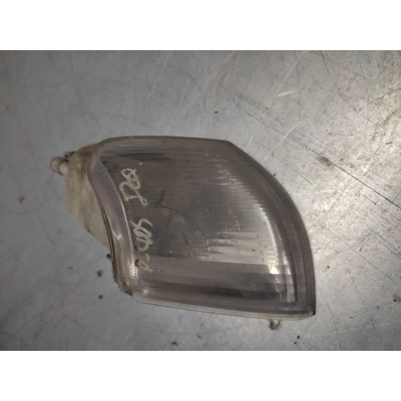 Recambio de piloto delantero izquierdo para citroën xantia berlina 1.8i sx / 1.8 sx referencia OEM IAM 085092 BLANCO