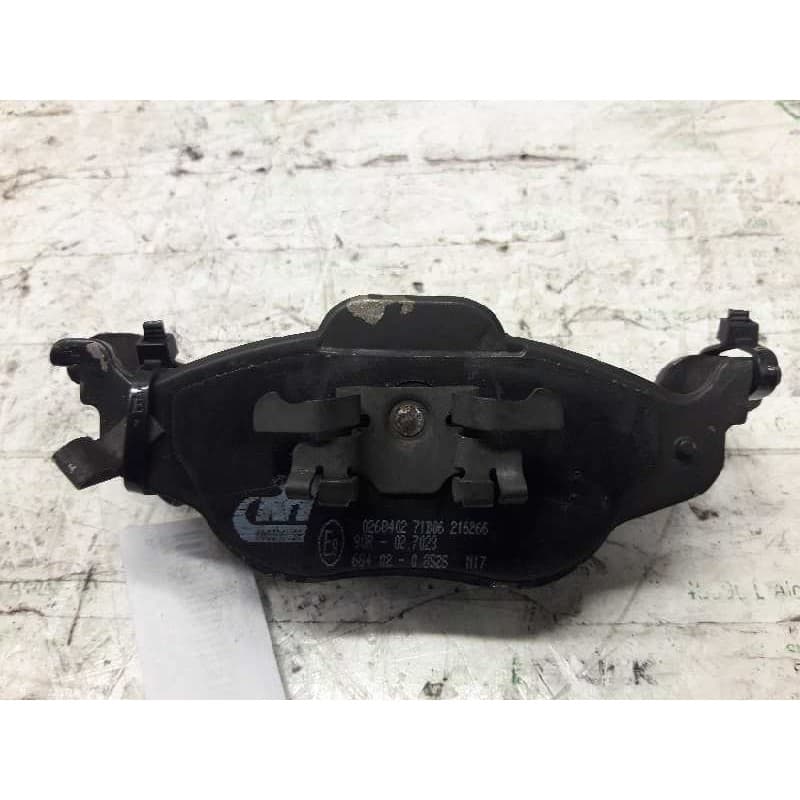 Recambio de pastillas de freno delanteras para fiat doblo (119) 1.9 d active (05.2004) referencia OEM IAM - Blanco