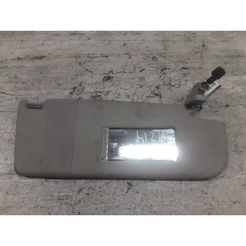 Recambio de parasol derecho para volkswagen polo (9n1) conceptline referencia OEM IAM - Gris