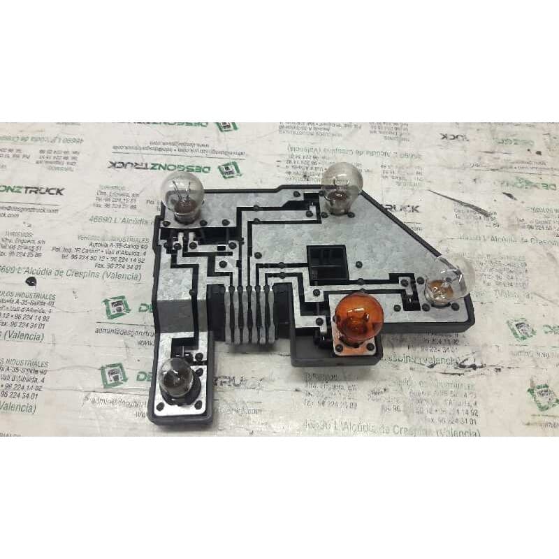 Recambio de portalamparas para opel vectra b berlina básico referencia OEM IAM 90568049 TRASERO DERECHO