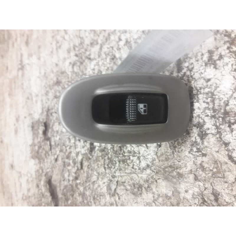 Recambio de mando elevalunas trasero derecho para kia shuma ii 1.6 ls berlina portón referencia OEM IAM 7 PINS - Azul