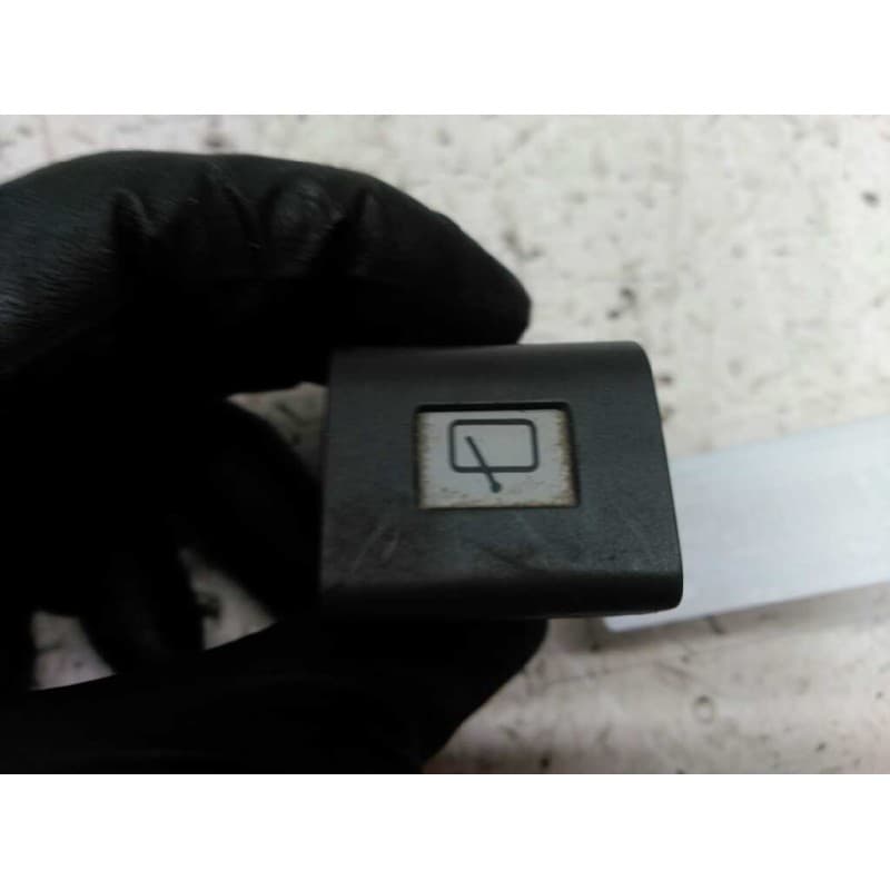 Recambio de boton limpia trasero para renault 5 (b/c40) gtl (b/c 402, c 407) referencia OEM IAM