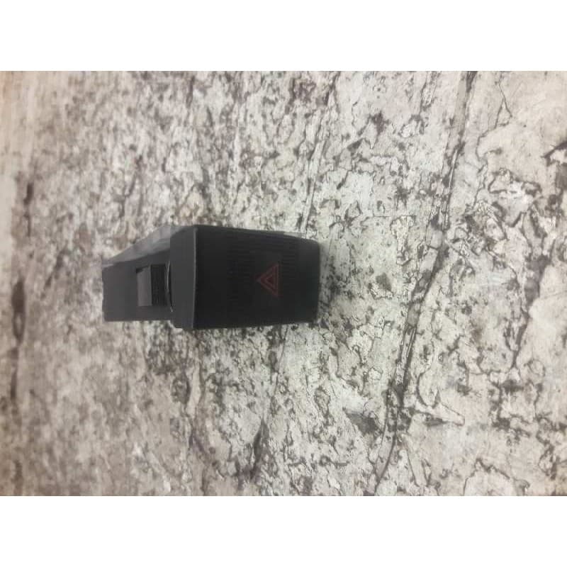 Recambio de warning para kia shuma ii 1.6 ls berlina portón referencia OEM IAM 3E28 8 PINS - Azul
