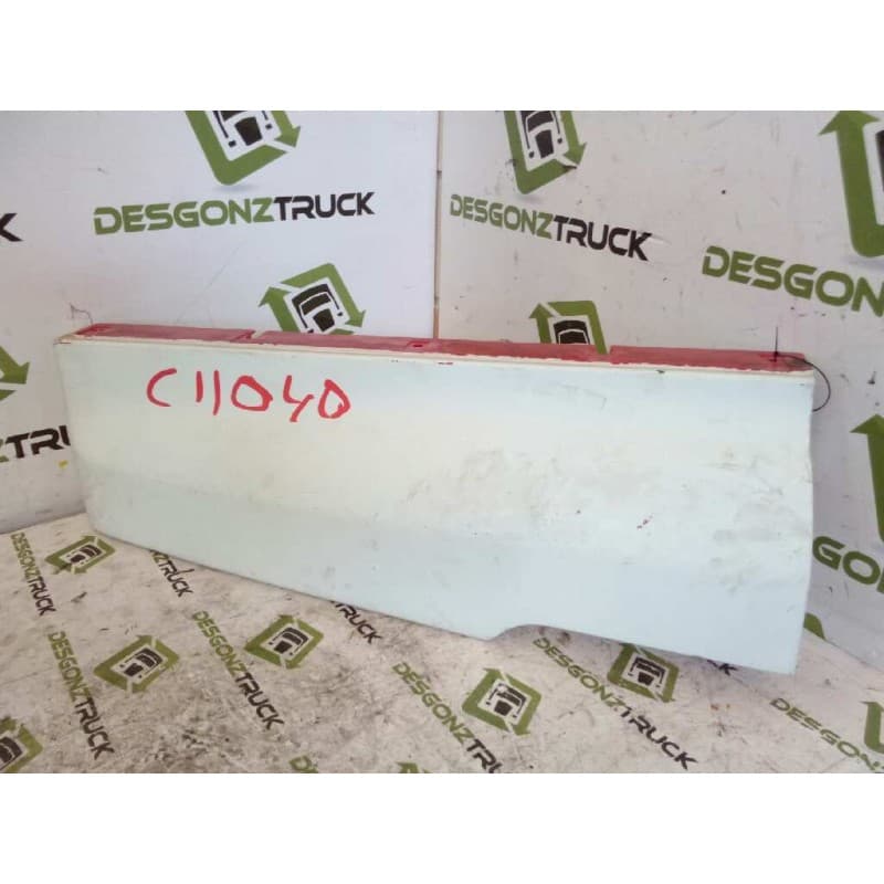 Recambio de moldura trasera cabina para renault hr 400.18 / 26 premium e2 fsa modelo 400.18 t 288 kw larga distancia referencia - Blanco