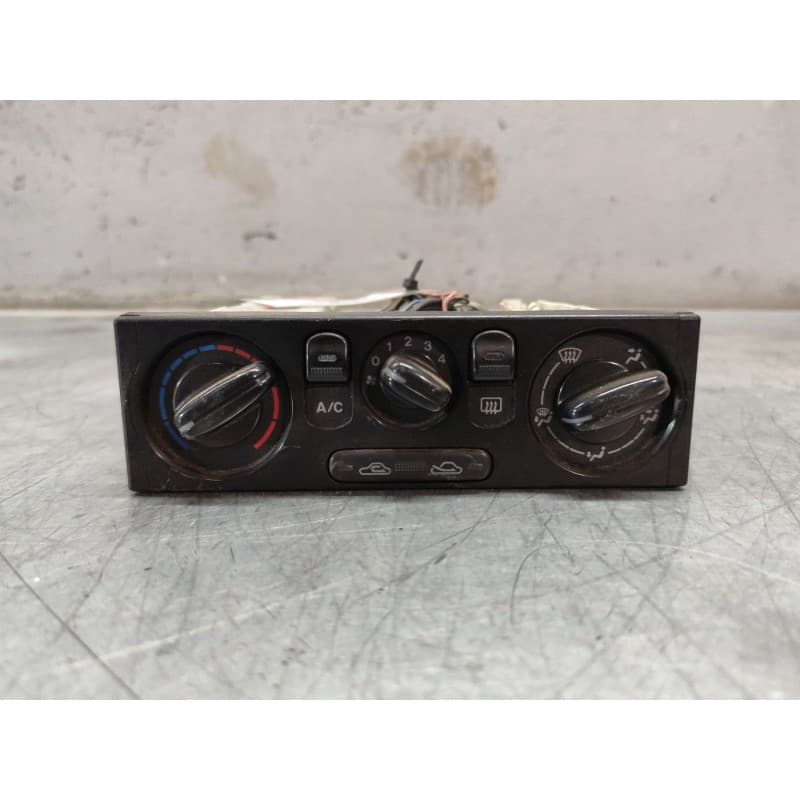 Recambio de mando calefaccion / aire acondicionado para mazda 626 berlina (gf) 2.0 ditd ac referencia OEM IAM - Negro