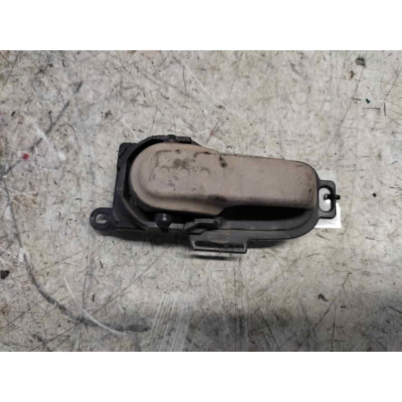 Recambio de maneta interior delantera izquierda para nissan micra (k12e) acenta referencia OEM IAM 5010800006 - Rojo