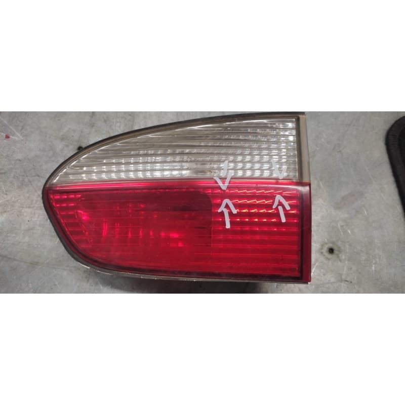 Recambio de piloto trasero derecho interior para hyundai h 1 h 1 furg.caja cerr.c. puerta referencia OEM IAM 3 PINS - Blanco