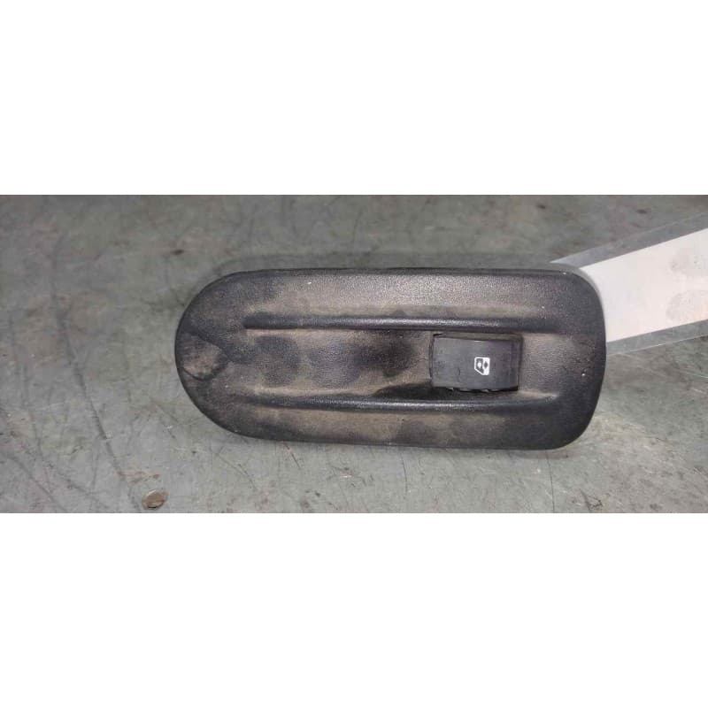 Recambio de mando elevalunas delantero derecho para opel movano (2004 =>) furgón corto l1h1 2.8t referencia OEM IAM 6 PINS - Blanco