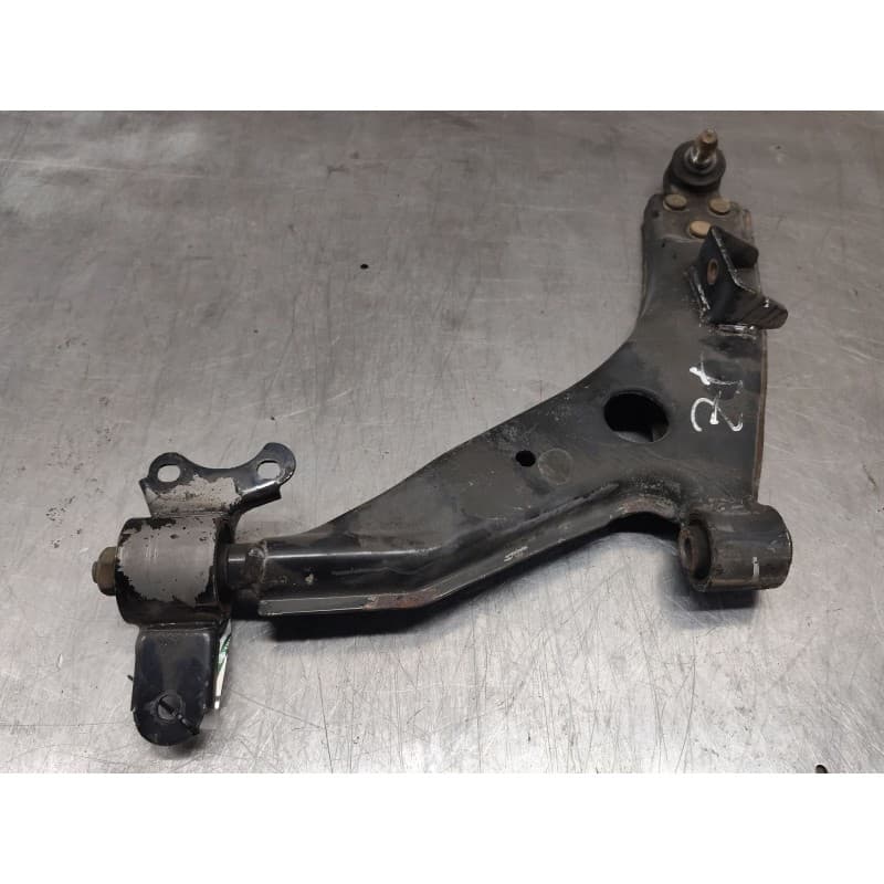 Recambio de brazo suspension inferior delantero izquierdo para chevrolet epica lt referencia OEM IAM