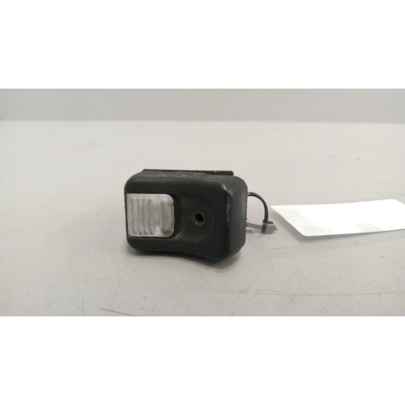 Recambio de interruptor para scania serie 4 (p/r 124 l) 11.7 diesel referencia OEM IAM 1488071 - Rojo