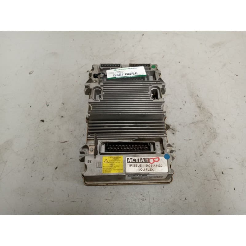 Recambio de modulo electronico para irisbus andecar v referencia OEM IAM 5006144130 - Crema