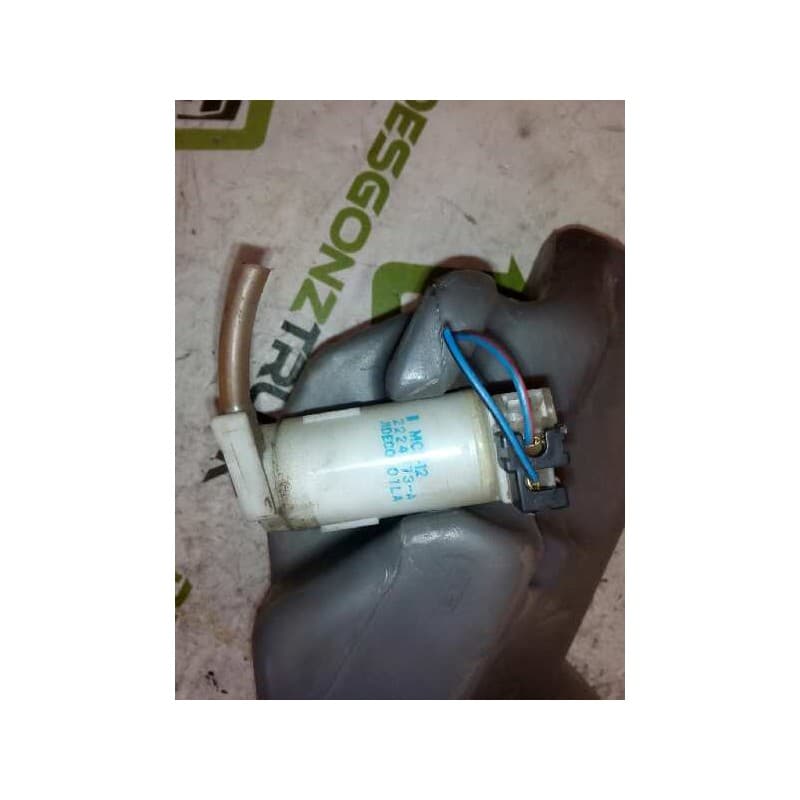 Recambio de deposito limpia para nissan trucks cabstar e 110.35 referencia OEM IAM 28902F3900