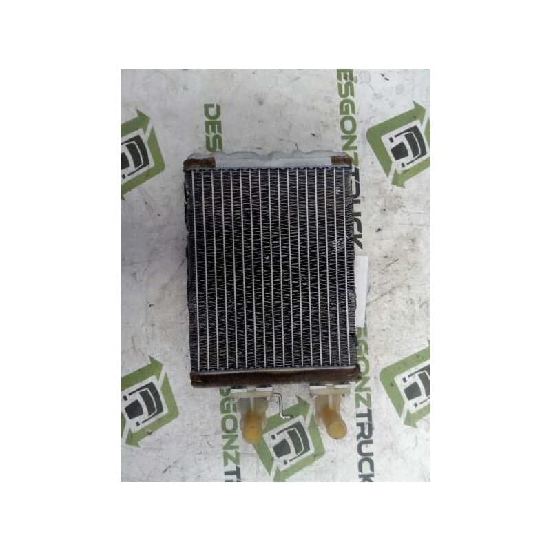 Recambio de radiador calefaccion / aire acondicionado para nissan trucks cabstar e 110.35 referencia OEM IAM 00120A 0207