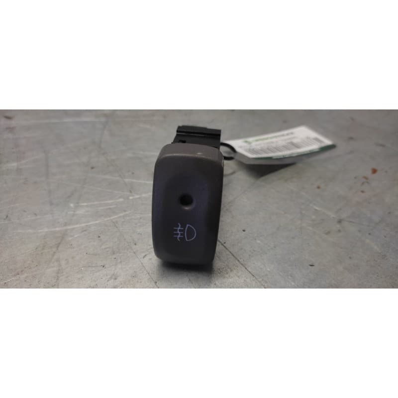 Recambio de boton antiniebla trasero para nissan micra (k11) beat referencia OEM IAM 065251