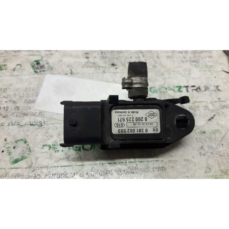 Recambio de sensor para opel vivaro combi 2.7t corto referencia OEM IAM 8200225971 - Blanco
