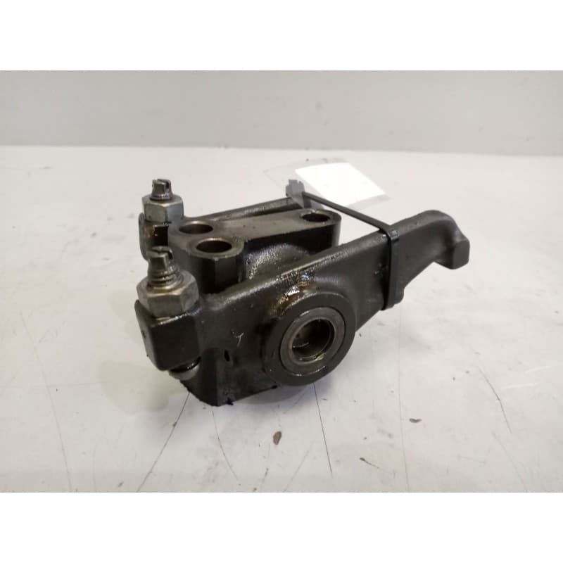 Recambio de eje balancines para renault hd 300.18 / 26 premium e2 fg mod. 300.26 6x2 219 kw corto referencia OEM IAM 5000681585