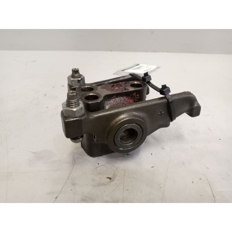 Recambio de eje balancines para renault hd 300.18 / 26 premium e2 fg mod. 300.26 6x2 219 kw corto referencia OEM IAM 5000681585